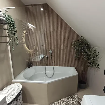 Jasim Apartament *