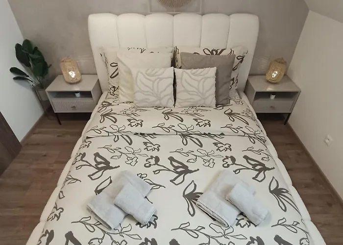Jasim Apartman *