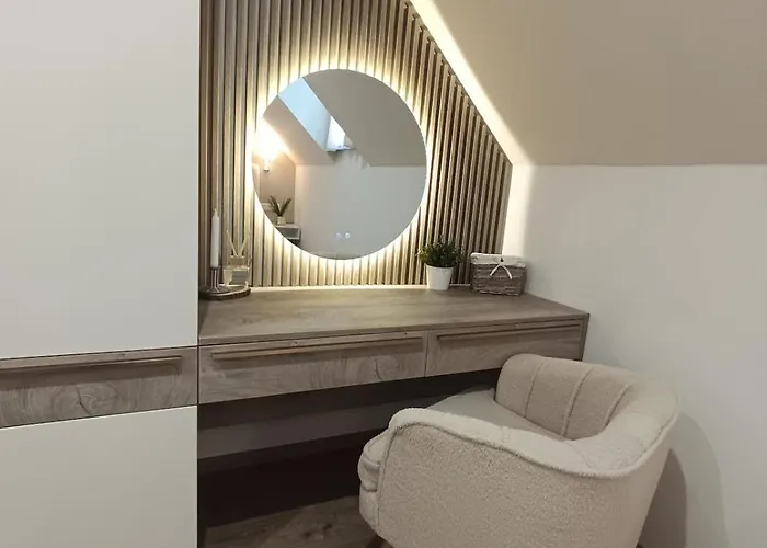 Jasim Apartman *
